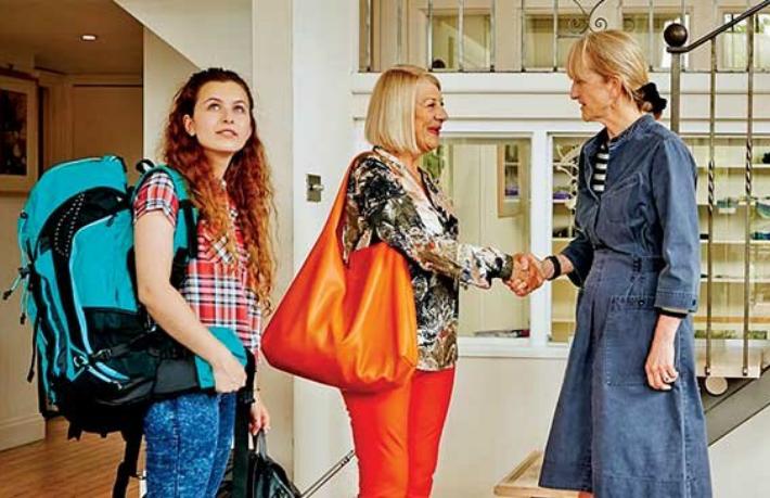 Otel rezervasyonları doldu yabancı turist eve yöneldi