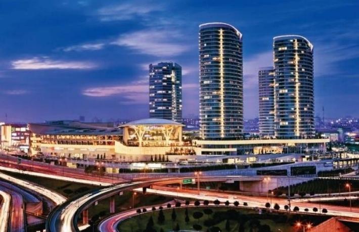 Torunlar'ın otelini Hilton işletecek