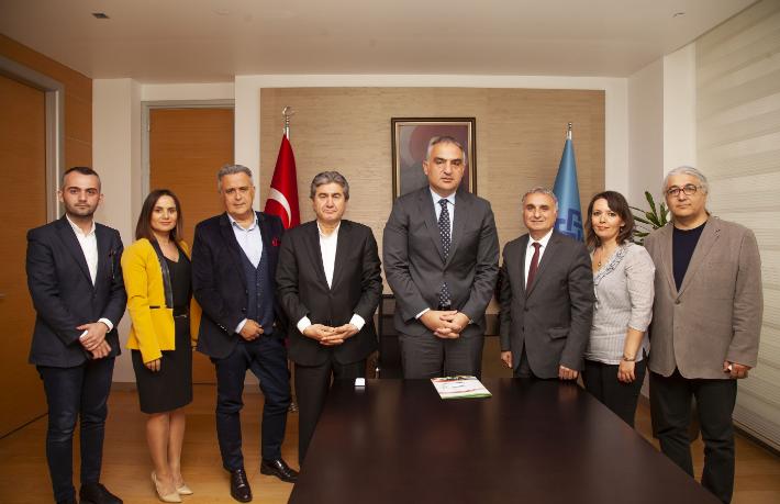 Bakan Ersoy: Türkiye'nin konuşulmasını sağlamalıyız