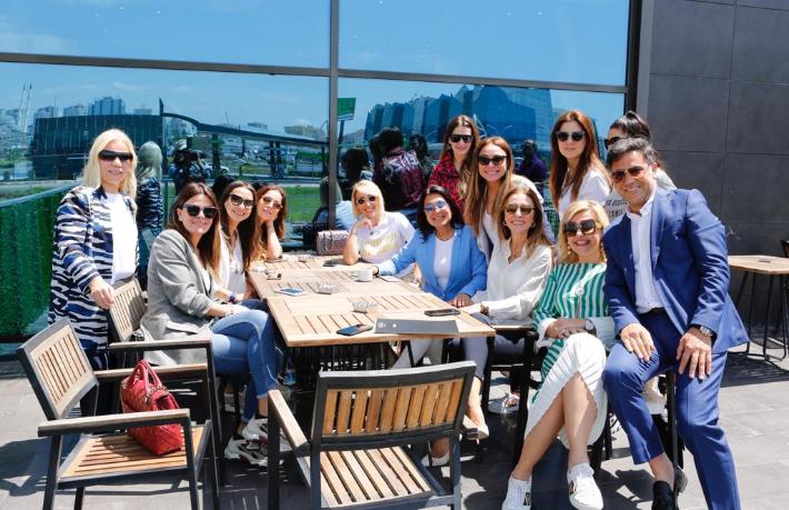 Pervin Ersoy Diyarbakır'ı sanatçılarla gezdi