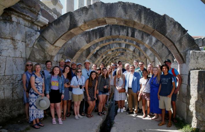 Turizm’in kalbi Agora’da atacak