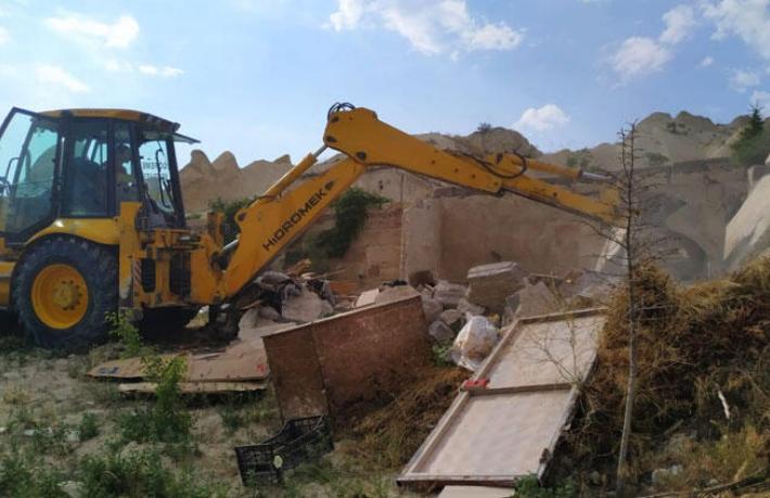 Kapadokya'da yıkım yeniden başladı