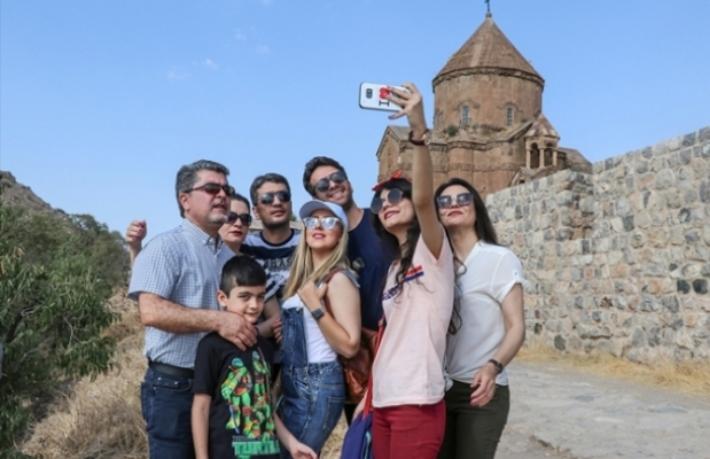 Turizmcilerin kaçak otel isyanı