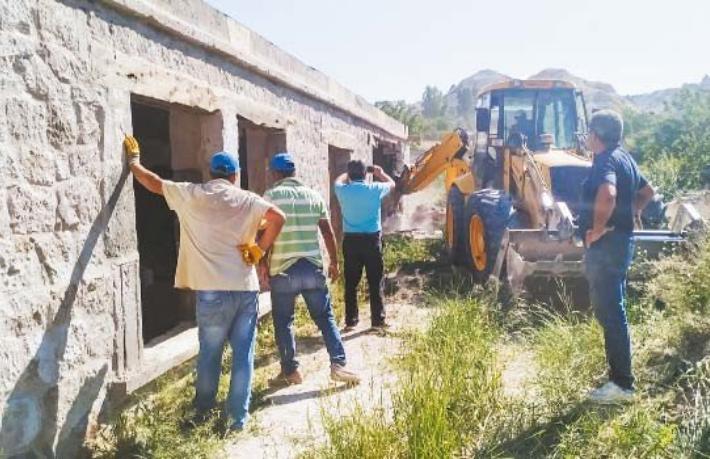 Kapadokya’da 117 kaçak yapı yıkıldı