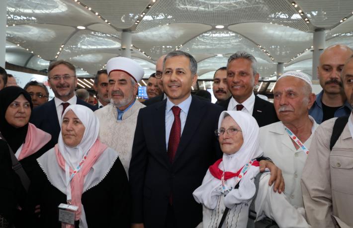 2019 yılının hacı adayları kutsal topraklara uğurlandı