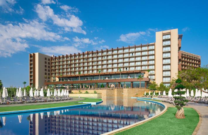 Bodrum'daki otel projesini ekonomik nedenlerle erteledi
