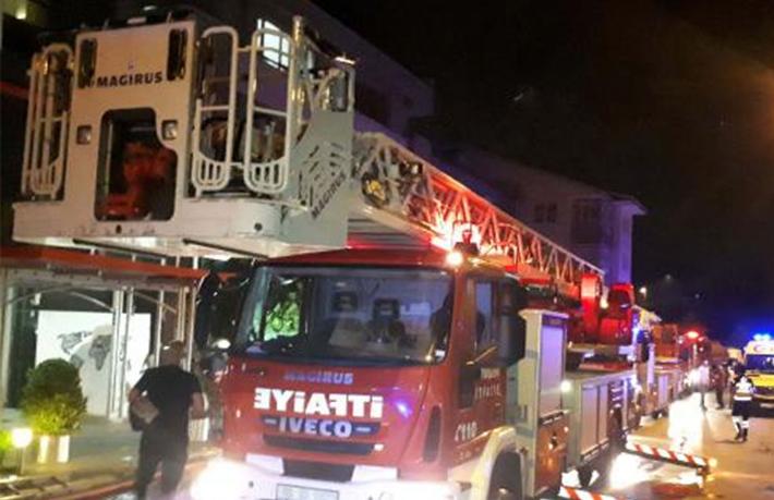 Otel yangınında faciadan dönüldü