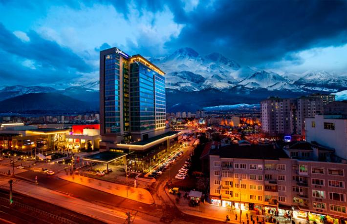 Radisson Blu Hotel Kayseri 'Dünyanın en iyi 3’üncü oteli' oldu