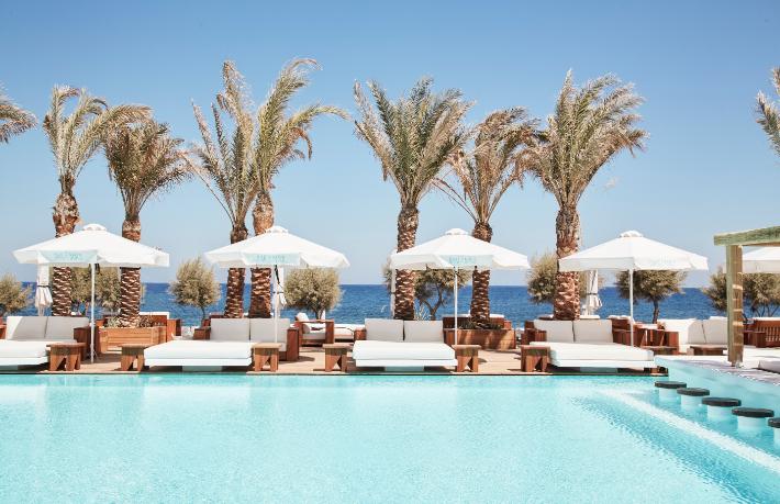 Nikki Beach Resort & Spa Santorini'de kapılarını açtı