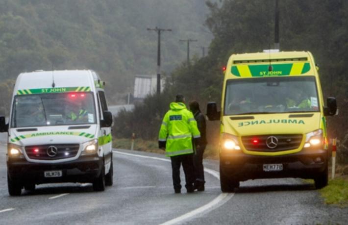 Turist otobüsü devrildi: 6 ölü, 6 yaralı