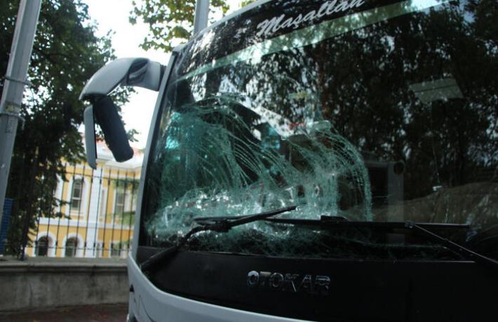 Beşiktaş'ta turist midibüsü kazası