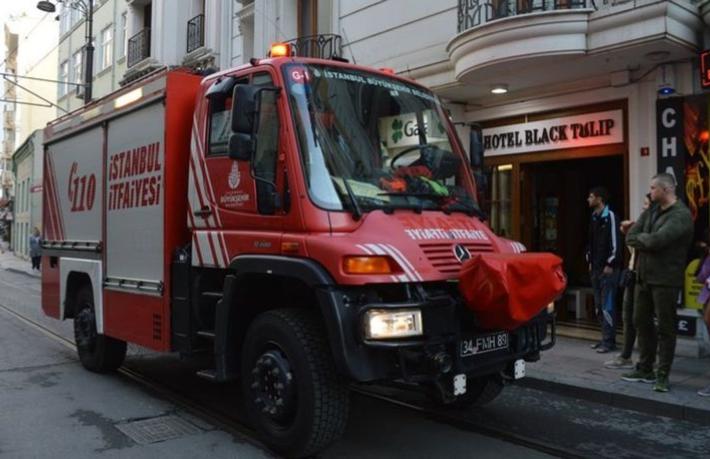 Sirkeci'de otel yangını