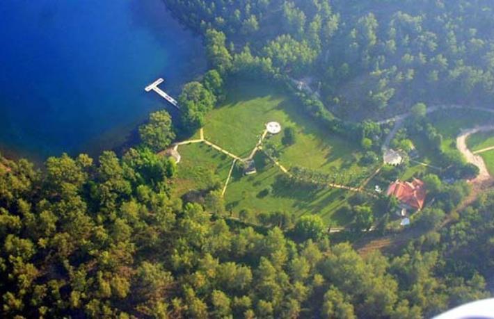 Okluk Koyu'ndaki turizm işletmeleri kapatılıyor