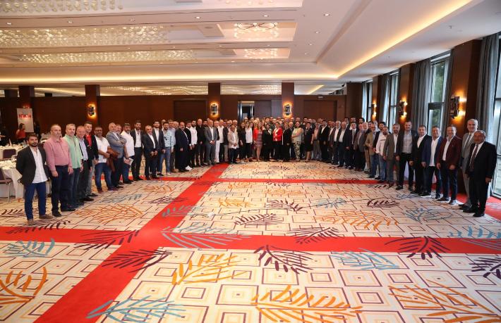 TÜRSAB Başkanı Bağlıkaya Bursalı seyahat acenteleriyle buluştu