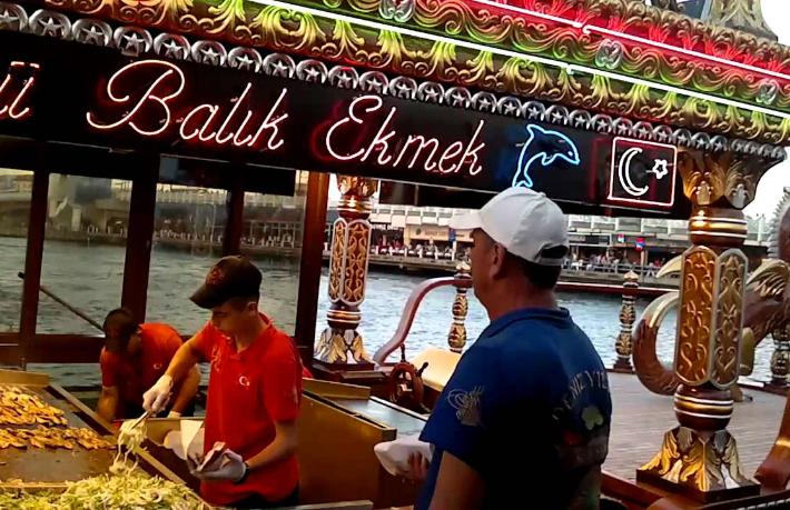 Eminönü'de  bir devrin sonu
