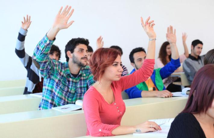 Otel çalışanlarına saati 1 Lira'dan kurs