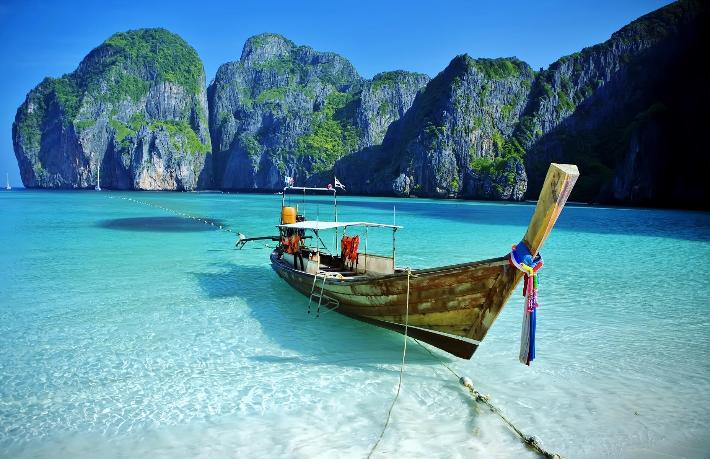 Türk turistler Phuket'te kaza yaptı