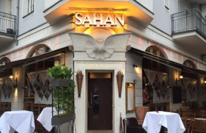 Şubelerini kapatan ünlü marka, otelini de devretti