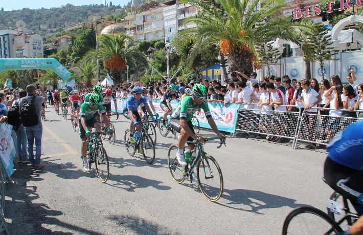 Alanya'ya 15 bin lisanslı sporcu geldi