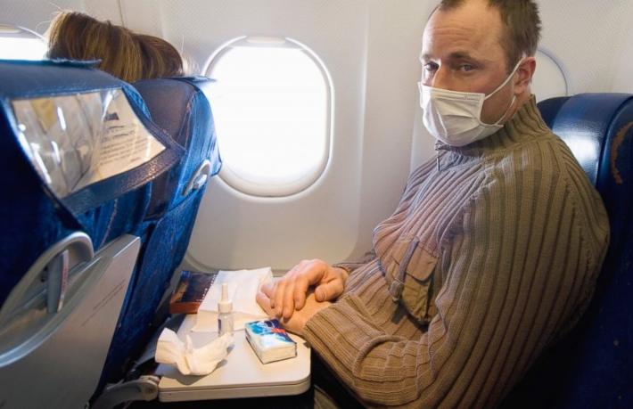 Uçakta Koronavirüs'ten korunma yolları