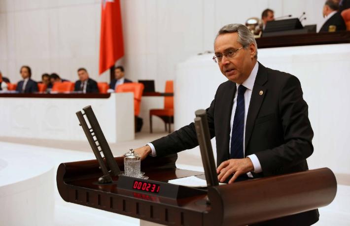 İptal edilen Antalya Havalimanı ihalesi Meclis gündeminde