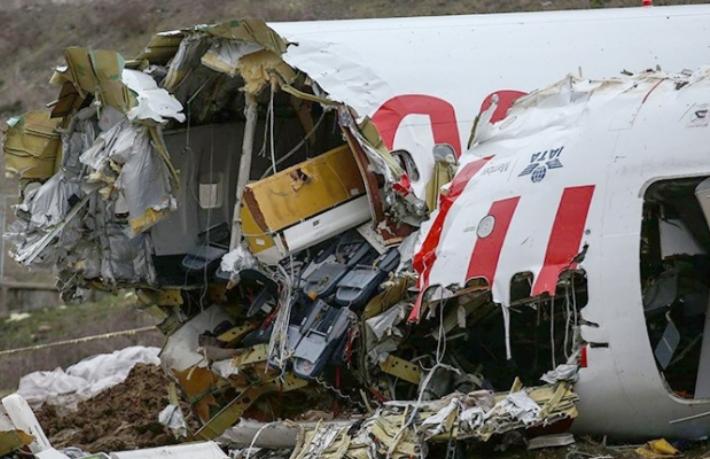 Bakan Turhan: Pegasus'un pilotu aciz kalmış