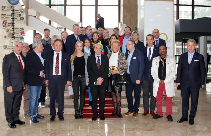İzmir yabancı turizmcileri ağırladı