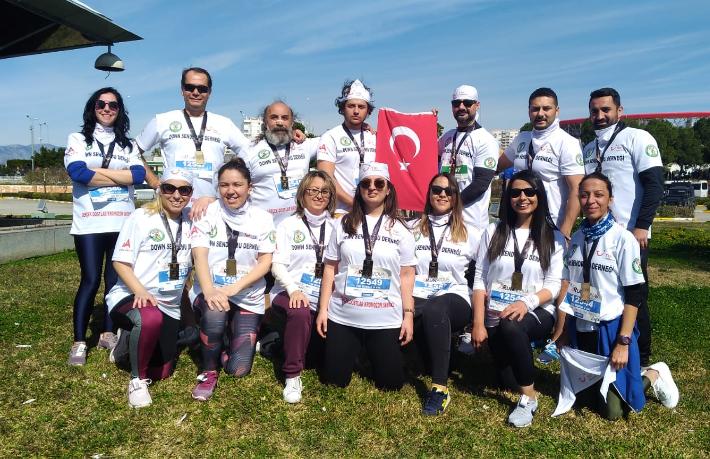 TUI Russia & CIS ekibi down sendromlu çocuklar için koştu


 