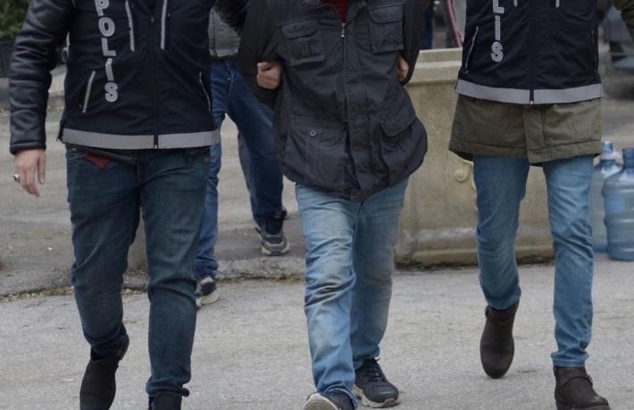 Kimlik soran resepsiyon görevlisi bıçaklandı