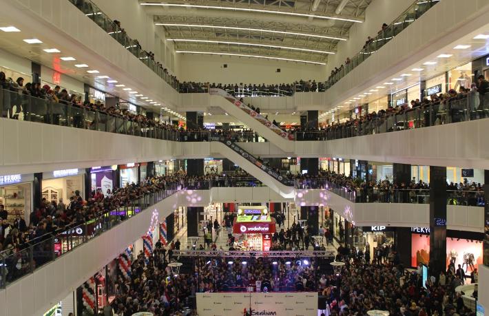 AVM'ler saat 12.00 - 20.00 arasında açık tutulacak