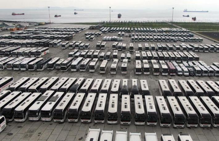 Yüzlerce otobüs Yenikapı miting alanında