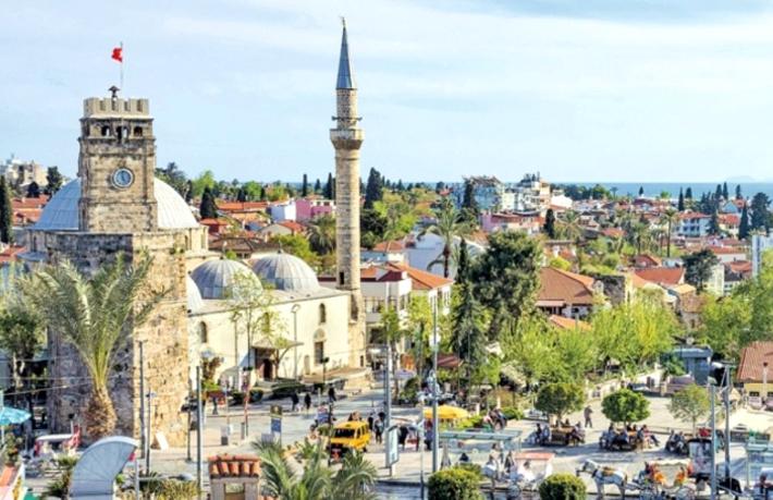 Antalya’da lokanta ve büfelerin açık kalacağı saatler sınırlandırıldı