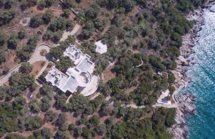 125 Milyona satılan adaya yoğun ilgi