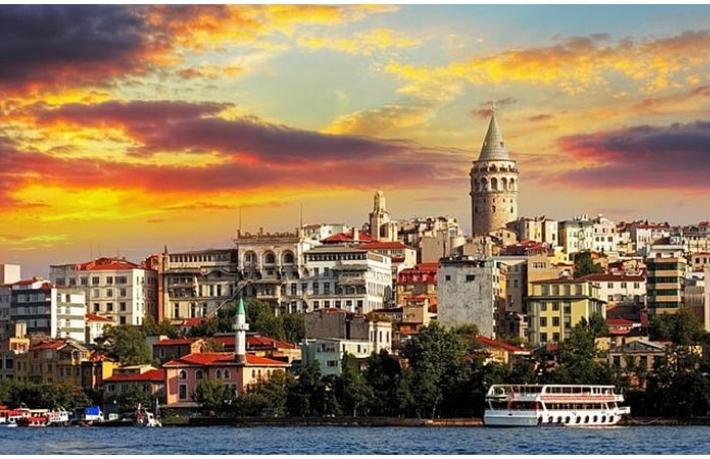 İstanbul İngiliz basınında... İstanbullular şehirleri gibi güzel