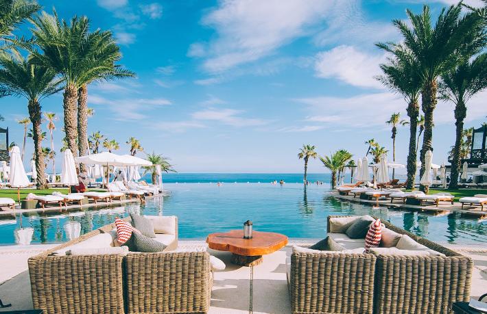 Deloitte'un raporuna göre, turizm ve otelcilik  yüzde 20 küçülecek