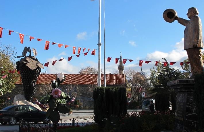 Gül, halı... Ve bir şehir... ISPARTA...