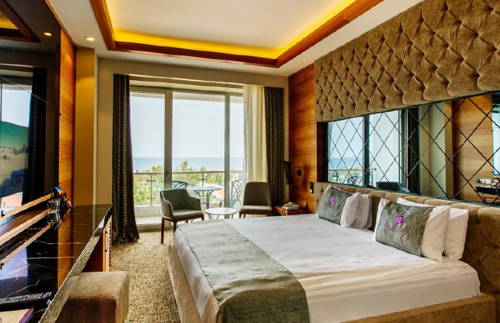 İstanbul’da 4 otele 'Yeni normal' cezası