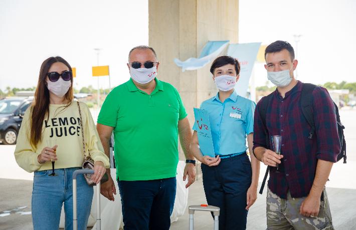 TUI Rusya'nın ilk uçağı Antalya'ya indi