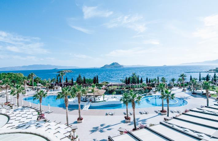 Bodrum'un ünlü oteli sezonu açtı