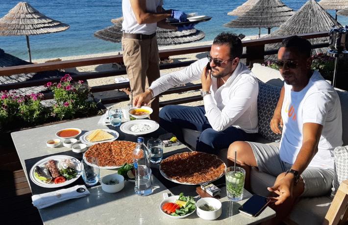Bodrum'un fiyatlarıyla dudak uçuklatan restoranı