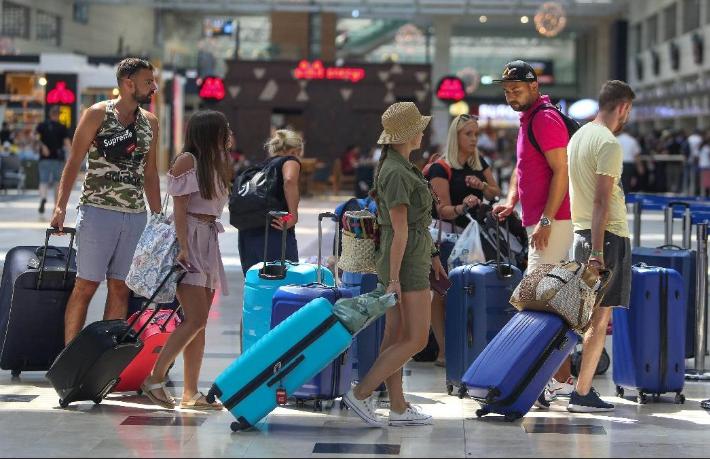 Korona turizmden 3,3 Trilyon Dolar silecek