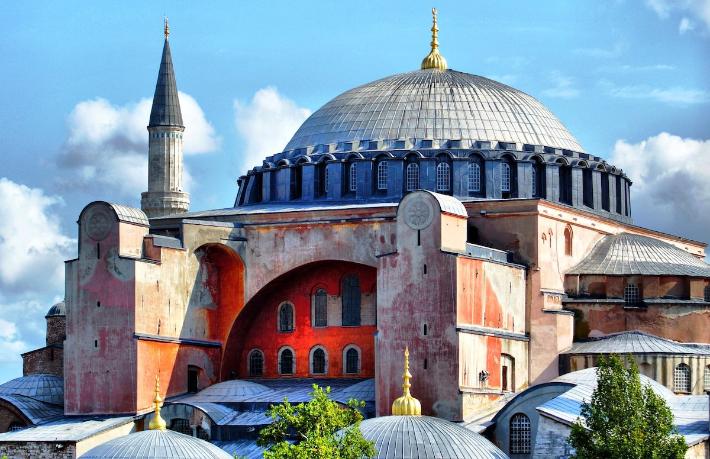 Ayasofya kararı dünya gündemine bomba gibi düştü