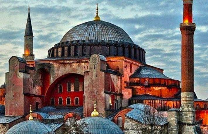 Ayasofya yılda 400 Milyon Lira kazanıyordu... Bu açık nasıl kapanacak?