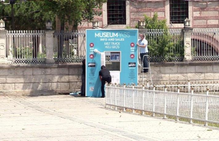 Ayasofya’daki bilet satış gişesi kaldırıldı