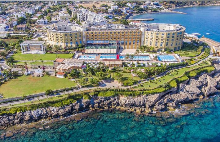 Merit Royal'in 5 çalışanı karantinada