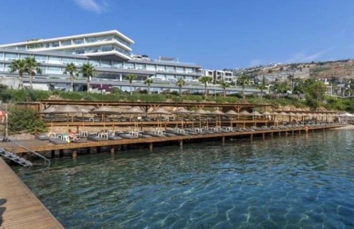 Başkan yeni otelini hizmete açtı