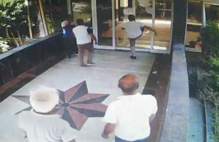 Eski işletmeciden otele taşlı tahralı saldırı