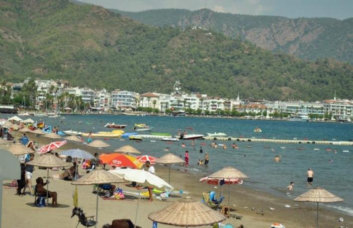 Ünlü tatil beldesinde Korona'dan ilk ölüm gerçekleşti