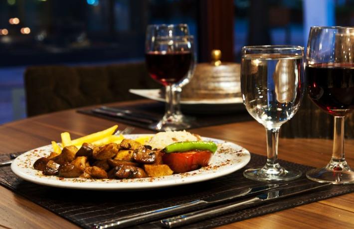 Yeme-içme sektörü KDV indirimini uygulamıyor mu?