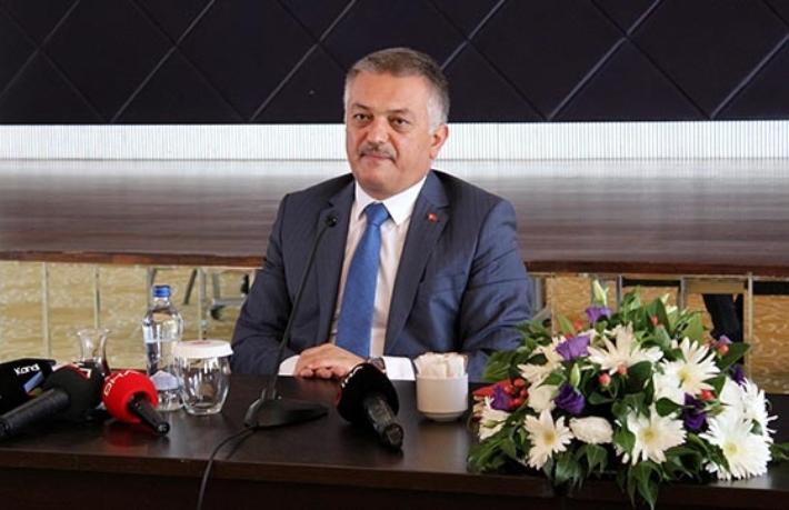 Vali Antalya’daki Koronavirüslü hasta sayısını açıkladı